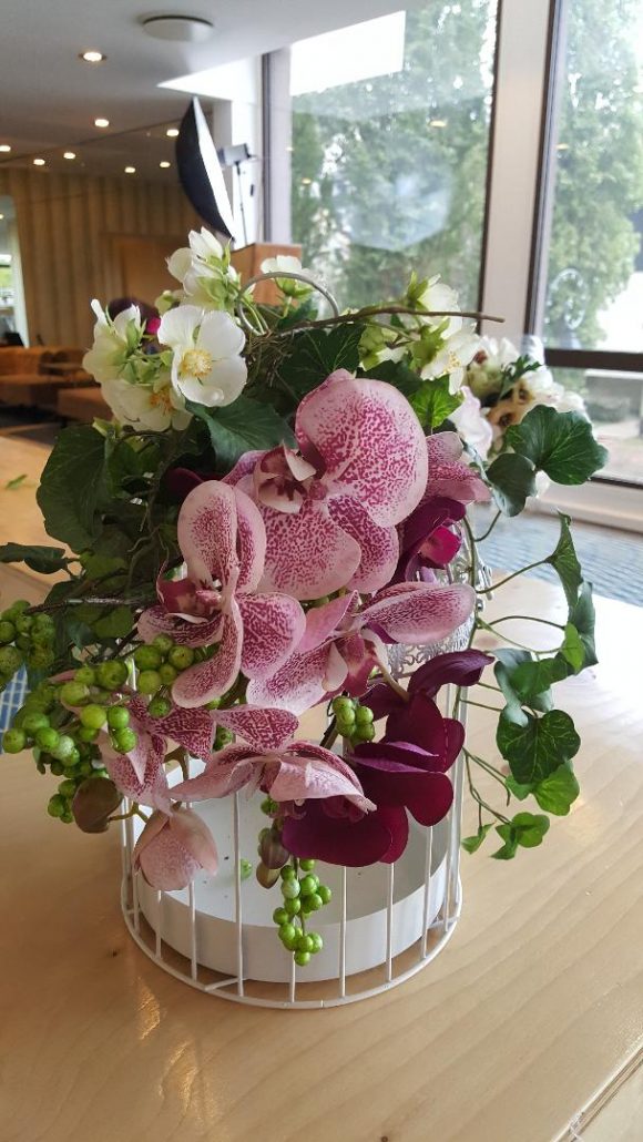 Cage FLEURIE KIOSQUE Tire lire Urne des MariésLocation Cage oiseaux