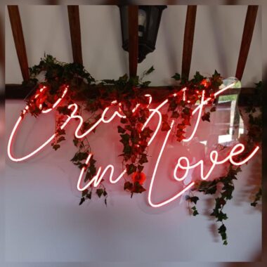 Néon XL Crazy in Love (couleur au choix sur télécommande incluse) -Location néon mariage